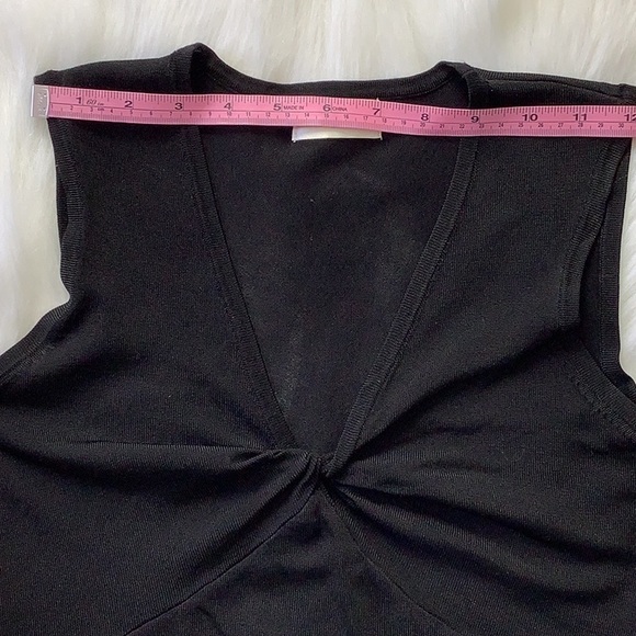 LAURA PETITES~Knot Front Tank - Picture 7 of 9